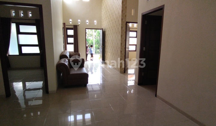 RUMAH SEMI FURNISH DI VILLA PUNCAK TIDAR MALANG  2