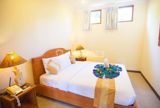 Vila siering pool lingkungan nyaman area Sanur 3