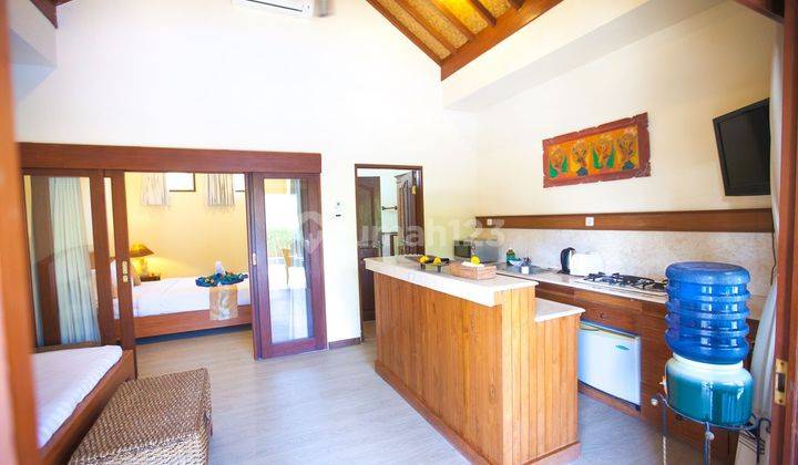 Vila siering pool lingkungan nyaman area Sanur 9