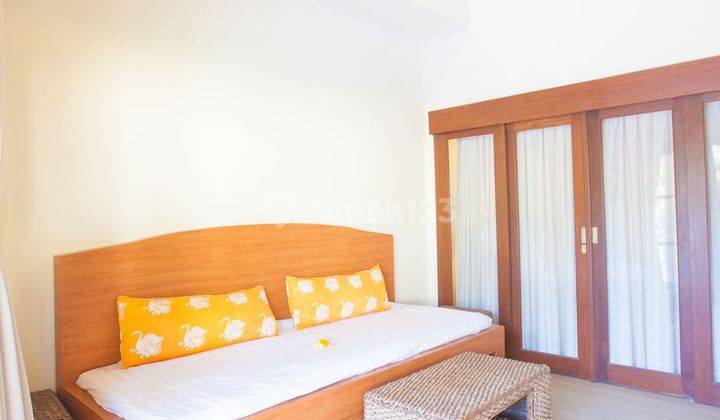 Vila siering pool lingkungan nyaman area Sanur 8