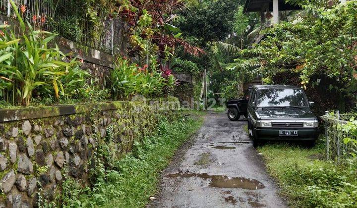 Rumah lantai 3,lingkungan vila area ubud 2