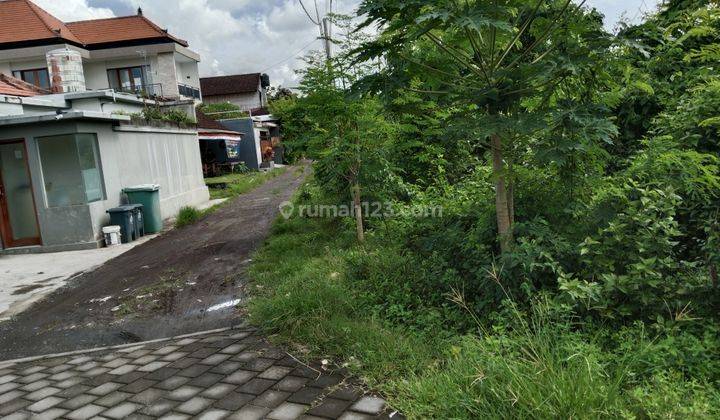 Premium land in a villa area in the Sanur area 2