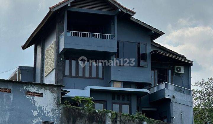 Rumah 2 Lantai Bagus SHM di  canggu  deket pusat kota 1