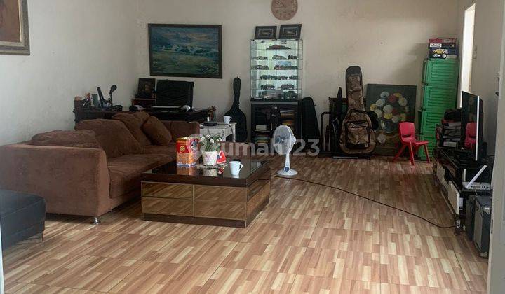 Rumah Di Dalam  Cluster ,siap Dijual Rumah 2 Lantai Shm Bagus 2