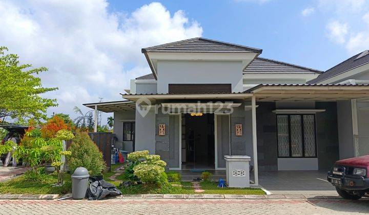 Dijual Rumah Cluster Mewah Semi Furnished Lokasi Jl. Parit Indah Pekanbaru