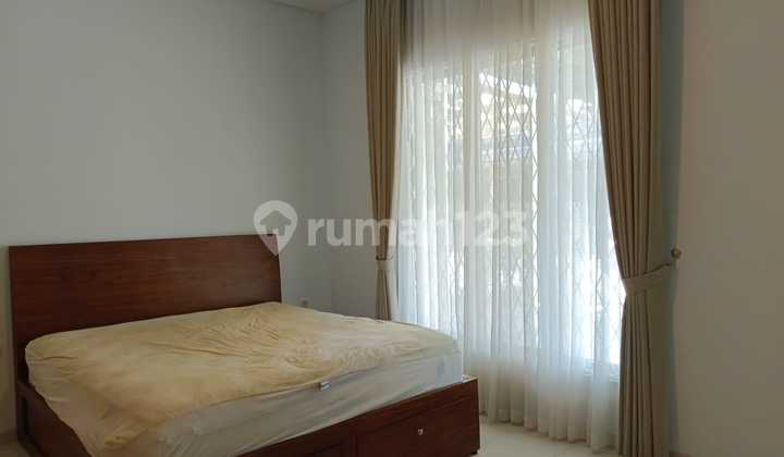 Dijual Rumah Cluster Mewah Semi Furnished Lokasi Jl. Parit Indah Pekanbaru