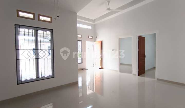 Dijual Rumah 1 lantai di Jl. Imam Munandar 2