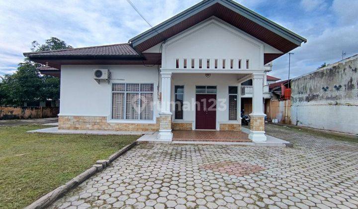 DIJUAL RUMAH BULATAN MEWAH SEMI FURNISHED DI JALAN SUKAJAYA / SOEKARNO HATTA - PEKANBARU 1