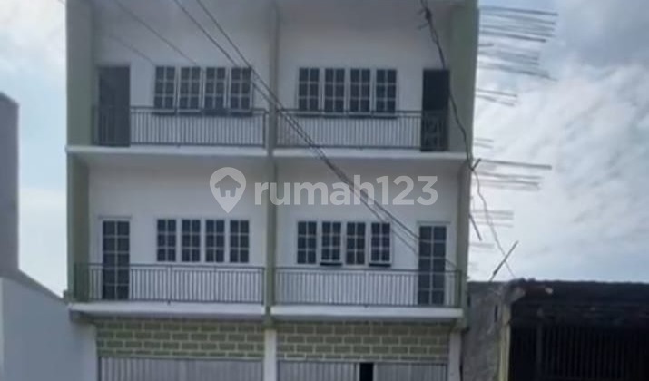 For Sale 2 Units of New 3-Storey Shophouses in Banten.