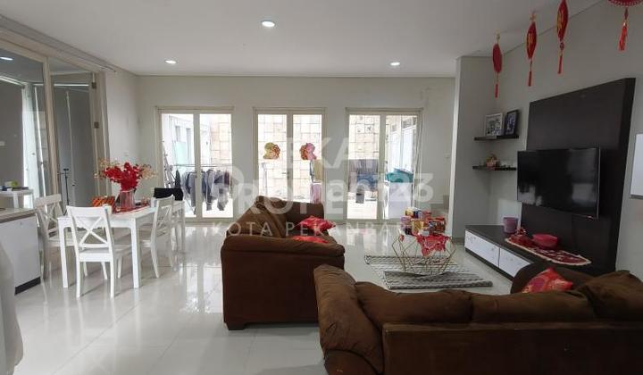 Dijual Rumah Cluster Mewah Posisi Hook Lokasi Tengah Kota Jalan Soekarno Hatta