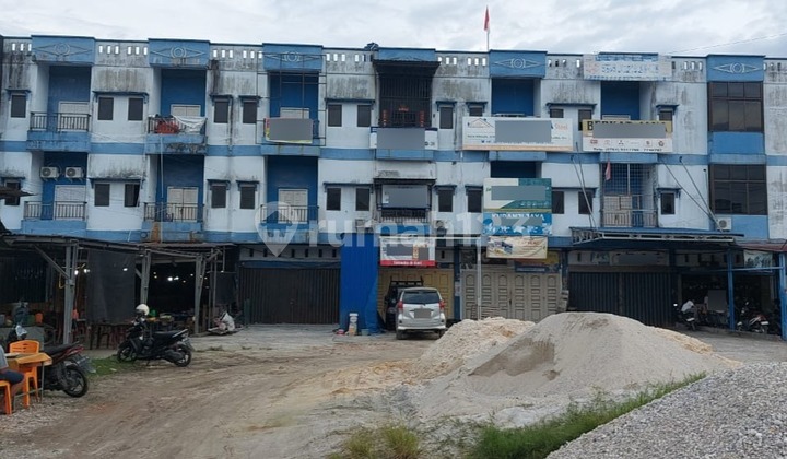 For Rent 3-Story Shop House on Jl. Subrantas - Panam 1