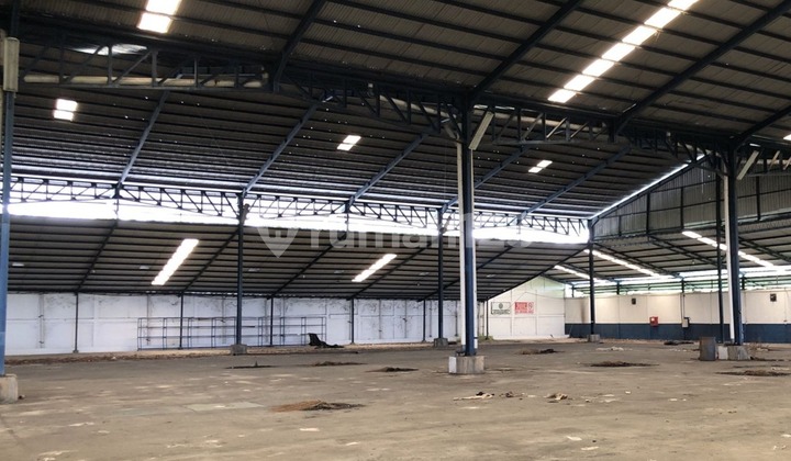 Dijual Gudang ex Pabrik di Pasir Putih