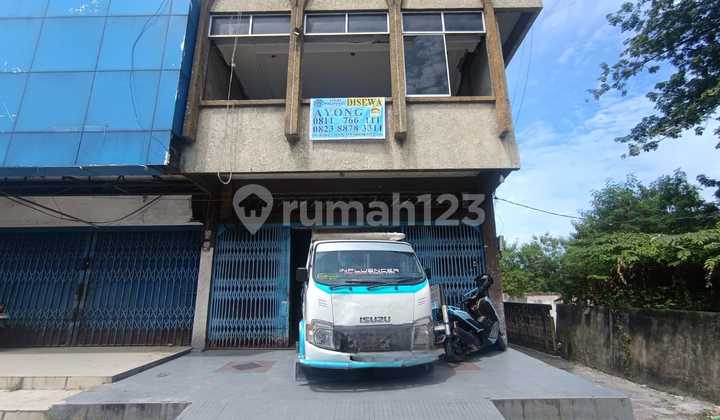 For Rent 3-Story Shop House on Jl. Jenderal Sudirman