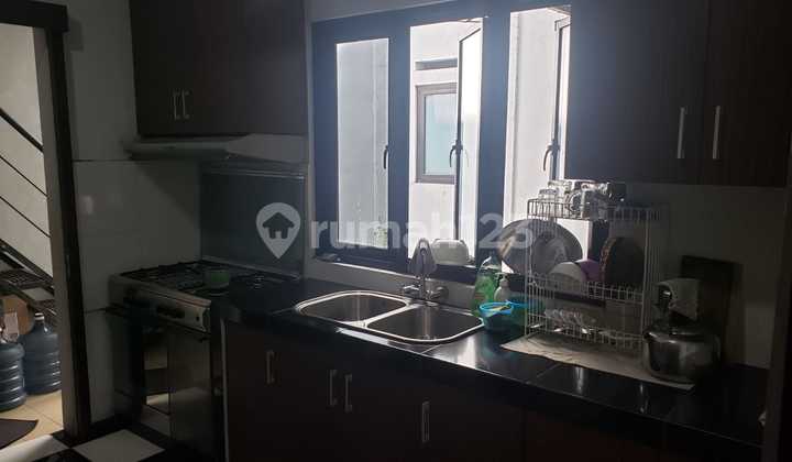 Dijual Cepat Rumah 3 Lantai di Cilengsi, Bogor 2