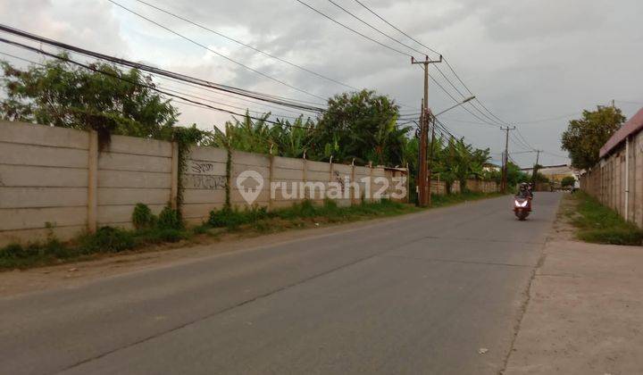 Lahan kosong siap bangun dgn luas tanah 2 hektar. Lokasi strategis dan bebas banjir, berada di pinggir jalan raya, bersebelahan dgn pabrik2, dekat dgn Serpong, akses 40 feed container.  5