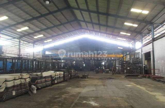 Pabrik/Gudang siap pakai. Lokasi strategis dan bebas banjir. Akses kontainer 40 feed, izin indutri.  10
