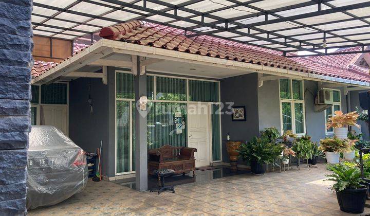 Dijual rumah siap huni,bagus dan terletak di kawasan strategis, berada di tengah2 kota. 2