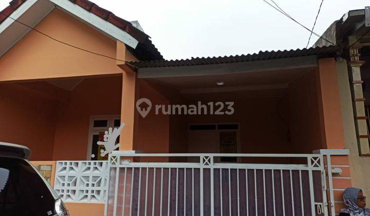 Dijual rumah siap huni dgn luas 72 mtr. Surat SHM, dekat dgn mall, universitas esa unggul,sekolah2, rumah sakit besar dan mall serta sport club. 1