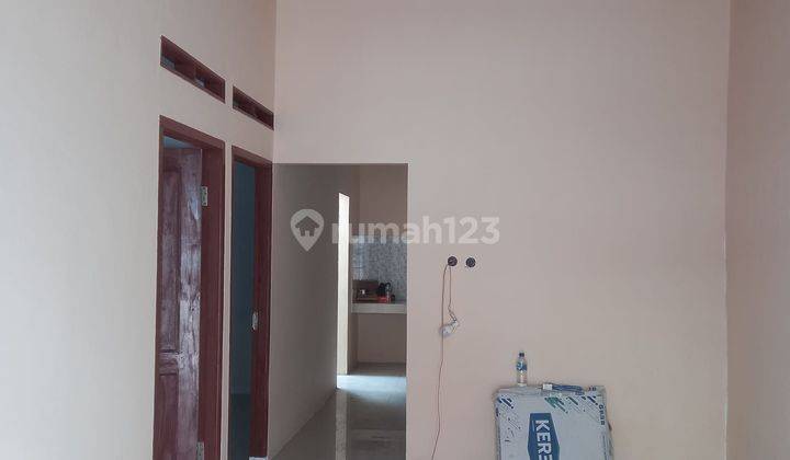 Dijual cepat rumah baru siap huni 1 lantai. Lingkungan aman ,nyaman, bersih. Harga murah dgn bangunan baru. 2