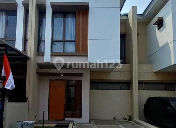 Rumah Sewa 2 Lantai Full Furnished, Bershi Dan Siap Hunicluster Premium. 