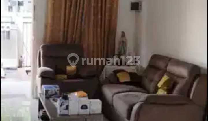 Disewakan Rumah 2 Lantai Posisi Hook, Full Furnished Siap Huni.  2
