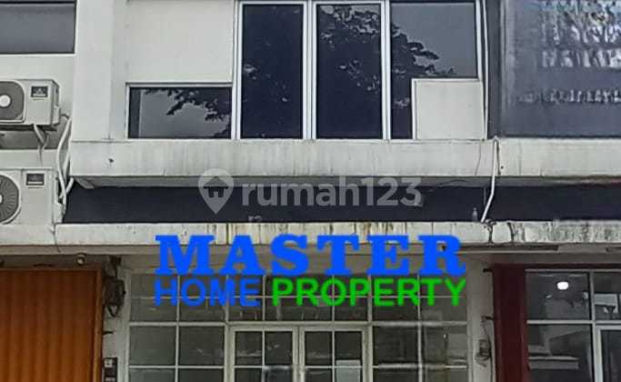 Ruko 2 Lantai Rapi Dan Siap Pakai. Terletak Di Lokasi Yg Strategis Dan Dekat Dgn Sekolah Dan Mall.