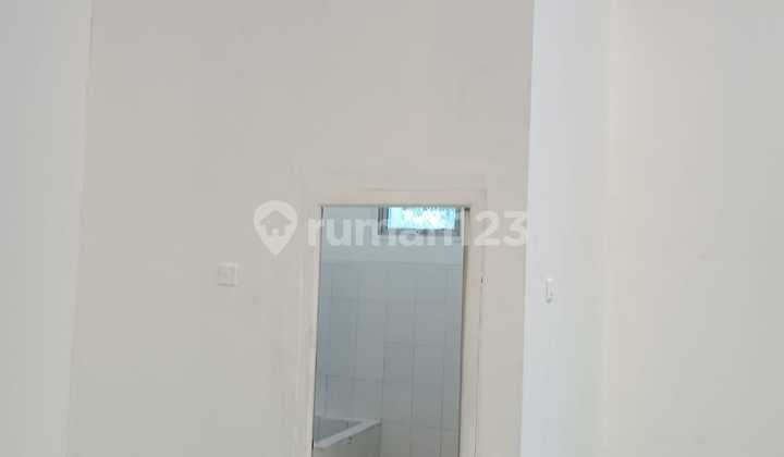 Gudang Sewa 1 Lantai. Siap Pakai Dan Lokasi Sangat Strategis, Dalam Kawasan Dan Bebas Banjir. Akses Kontainer 40 Feed. ******** 2 Tahun. Gudang Sewa 1 Lantai. Siap Pakai Dan Lokasi Sangat Strategis, Dalam Kawasan Dan Bebas Banjir. Akses Kontainer 40 Feed. ******** 2 Tahun.