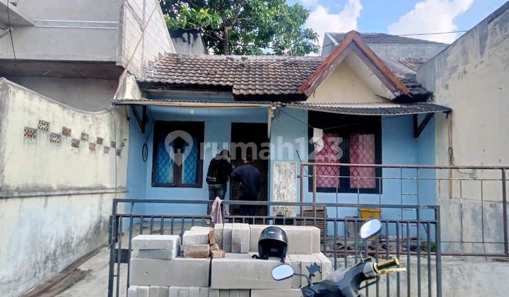 For Sale: Affordable 1-Story House in Dicitra Raya, Needs Minimal Renovation