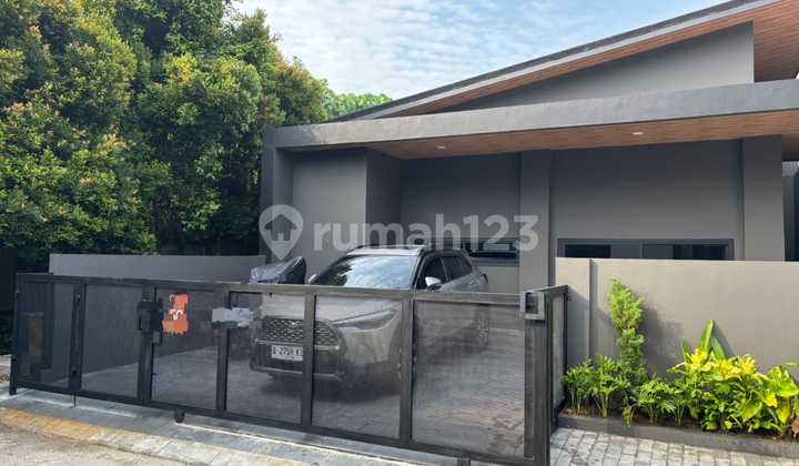 Nice Renovated House for Sale Fully Furnished with 159 sqm Land Area. The residence is strategically located in a clean and quiet neighborhood.