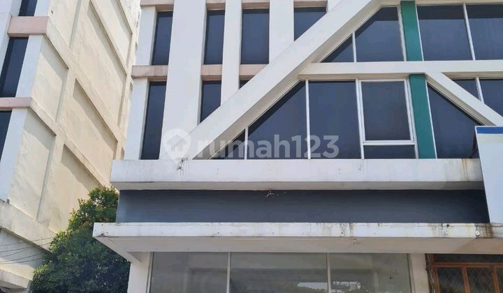 Ruko Dijual Luas 5X16 Mtr, Ruko 3 Lantai dan Kondisi Rapi. Lokasi Strategis dan Lingkungan Sudah Sangat Ramai., Dekat Mall Aoen. Kawasan Bebas Banjir. Akses Tol Bitung Dekat .