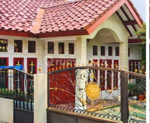 Rumah Asri di Pemukiman Petukangan Selatan Jakarta Selatan Rumah Asri di Pemukiman Petukangan Selatan Jakarta Selatan