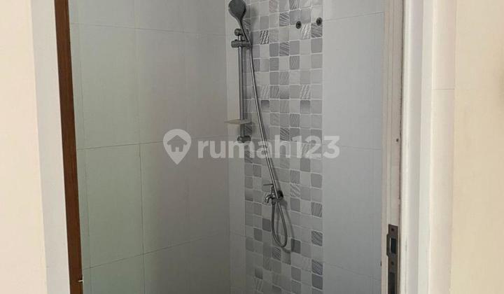 Nice Strategic Ready-to-Occupy House in Pesanggrahan, South Jakarta 2