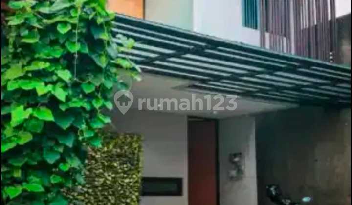 Rumah Cantik Lokasi Strategis Di Cluster D Vista Tangsel
