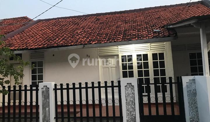 Rumah Asri di Komplek Deplu 74 Pondok Karya Tangsel Rumah Asri di Komplek Deplu 74 Pondok Karya Tangsel