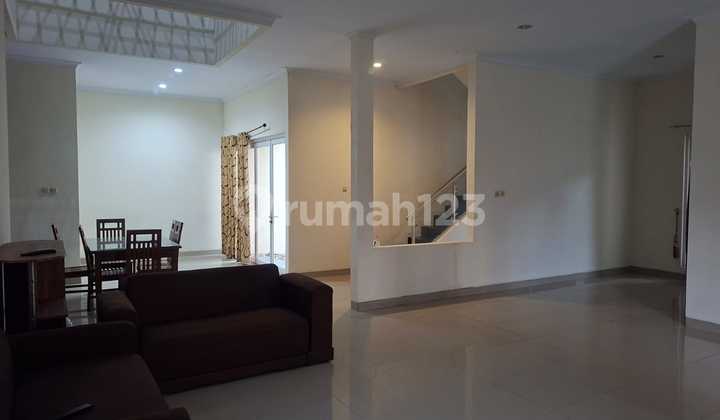 Ready-to-Occupy House in Strategic Location at Delatinos BSD 2