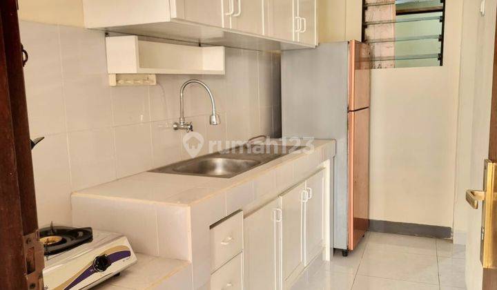 Disewakan rumah ada furnished tanah kusir Jakarta selatan 2