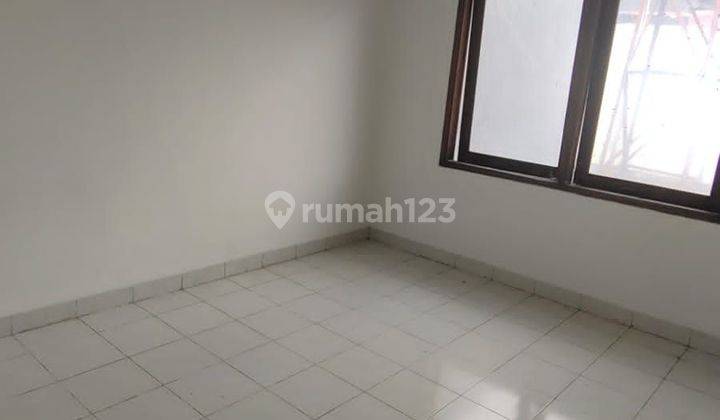 Rumah 2 Lantai Bagus di Rempoa Ciputat timur 1