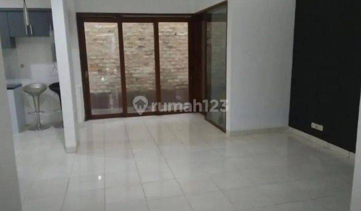 Rumah 2 Lantai Bagus  dalam cluster Rempoa 2