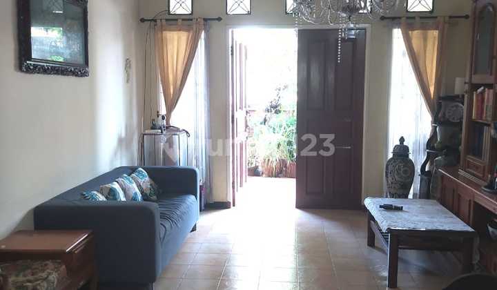 Rumah Terawat Di Perumahan Pondok Jaya Bintaro Sektor 3 