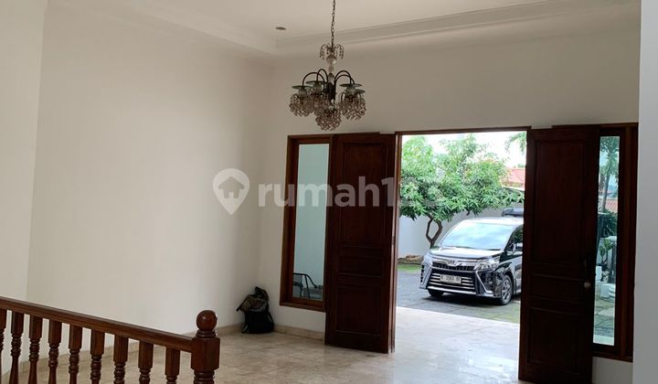 Rumah Asri Dan Terawat 2 Lantai Di Kemang Jaksel 2