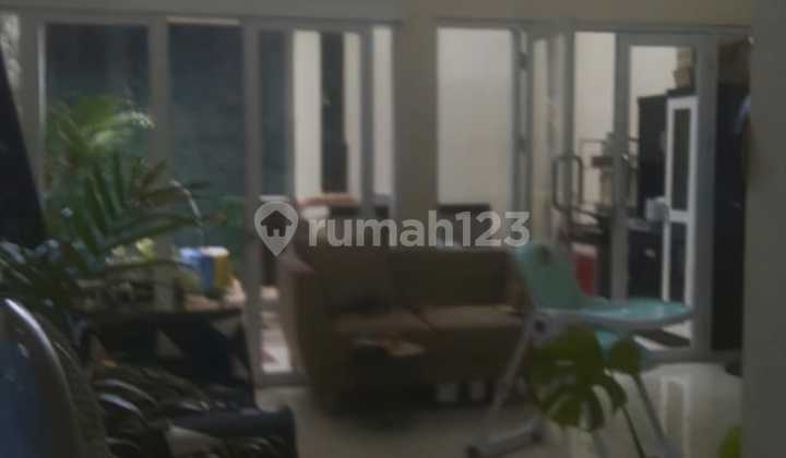 Rumah Nyaman Dan Strategis Di Bintaro Sektor 4 2