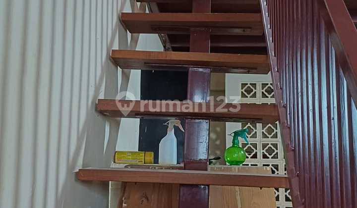 Rumah Posisi Hook Strategis Cempaka Hijau Di Ciputat Timur 2