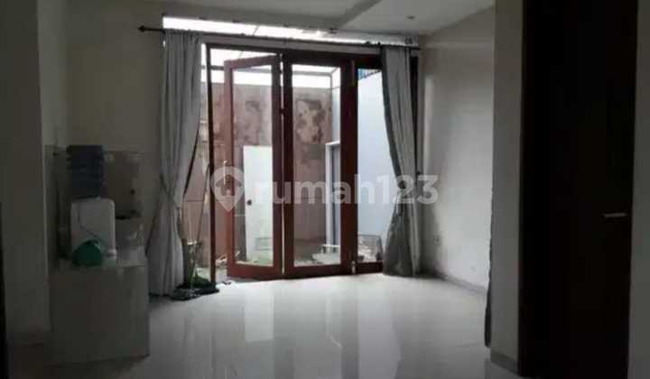 Rumah Cantik 2 Lantai Di Discovery Bintaro Sektor 7 2