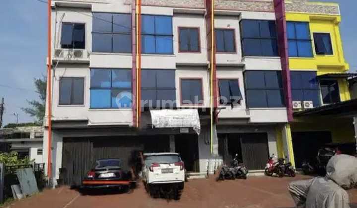 Ruko Besar 3 Lantai di Srengseng Jakarta Barat