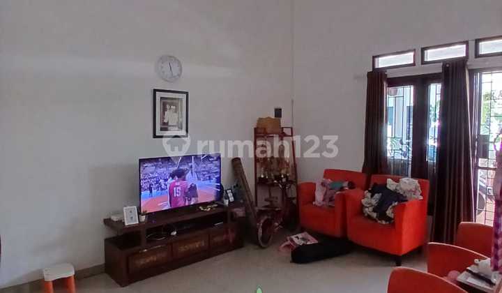 Beautiful Corner House in Cluster Near Bintaro in Ciputat 2