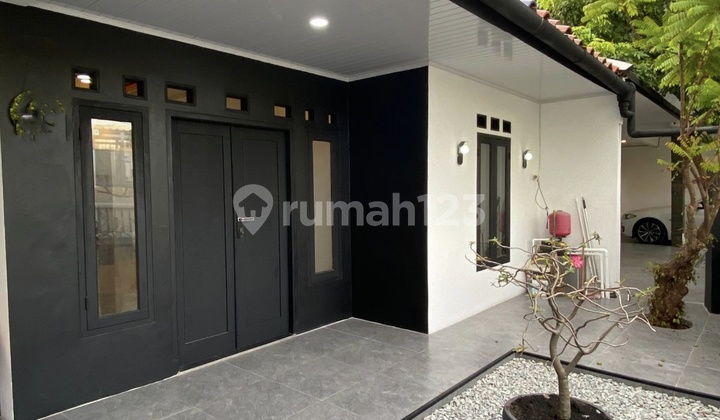 Rumah Bagus Baru Minimalis Modern di Komplek Area Ciledug 2