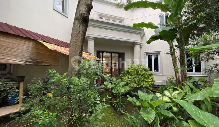 Rumah Mewah Siap Huni di Jakarta Selatan