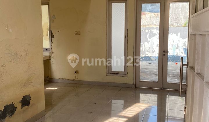 Comfortable Green Home in Graha Valencia Cluster, Graha Raya 2