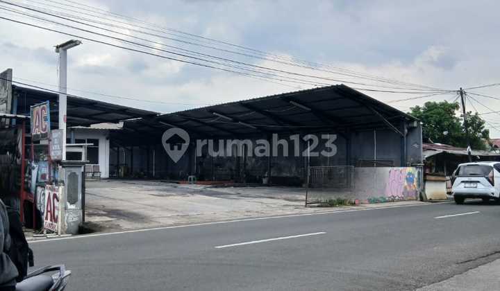 Wide Land/Area Former Car Wash in South Petukangan, South Jakarta