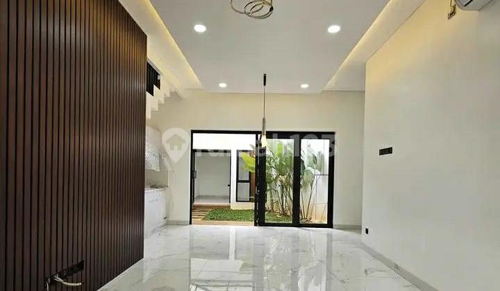 Asri 2-Story House in Pesanggrahan Cluster Area, South Jakarta 2